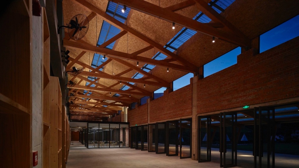 Taoli Zhaoshan Village Center by SUP Atelier of THAD