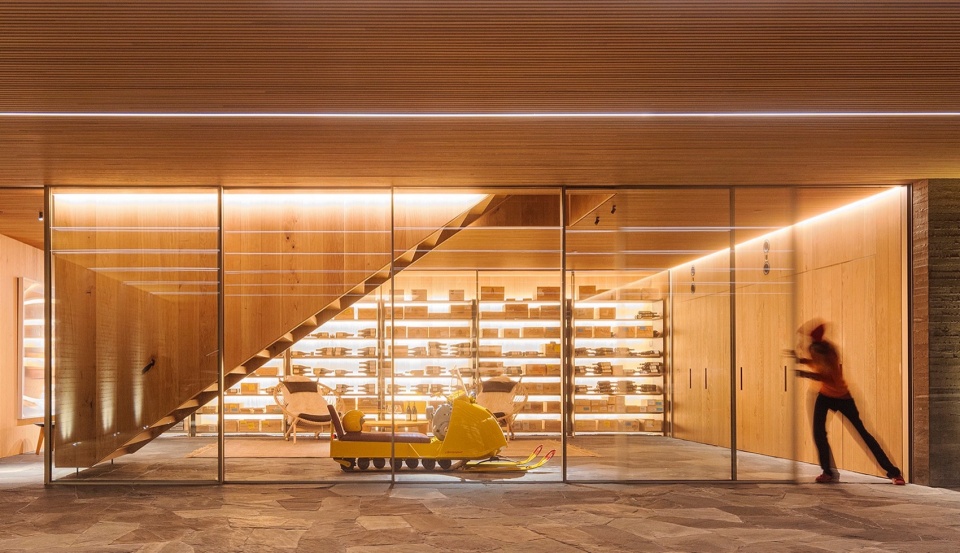 Flag House by Studio Mk27