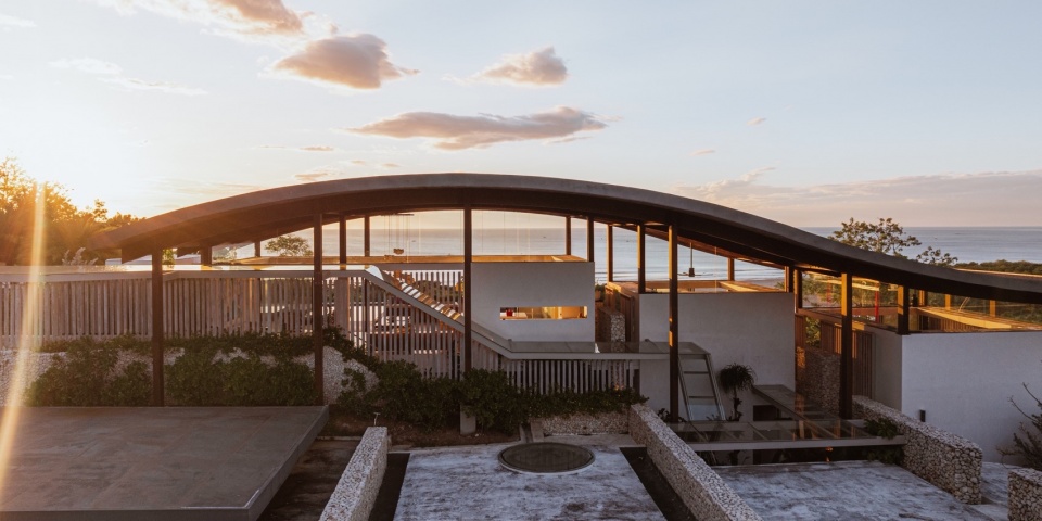Villa aurea by Studio Saxe