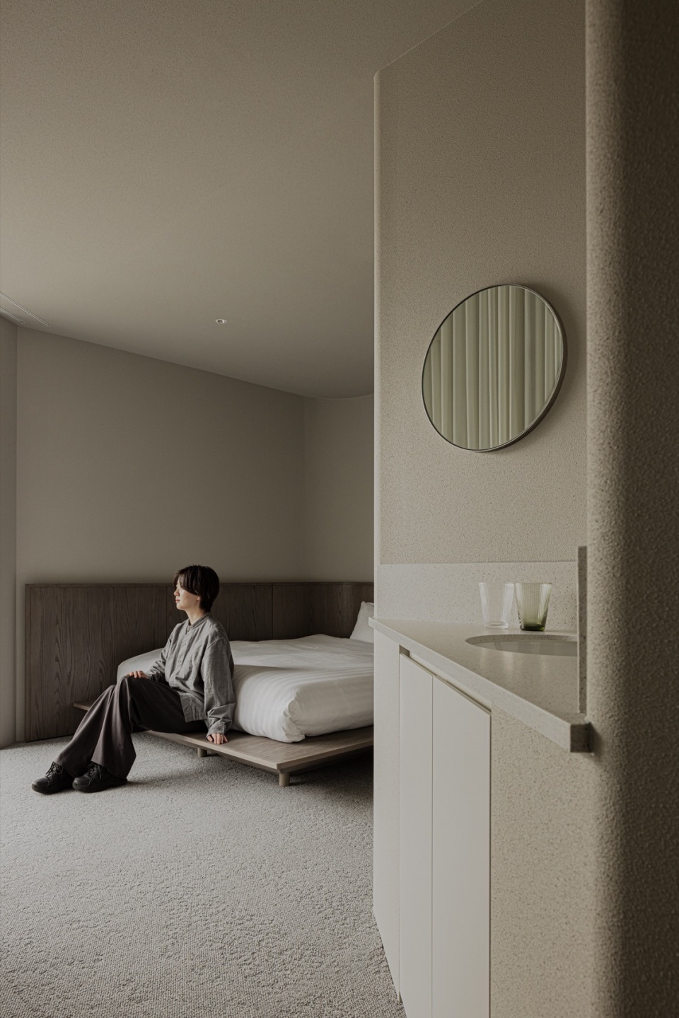 Hotel Rakuragu by kooo architects