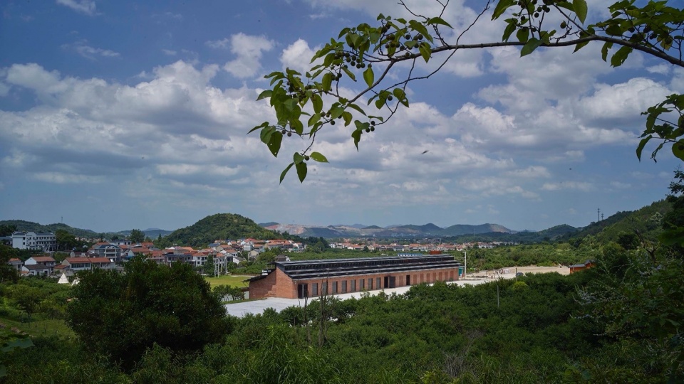 Taoli Zhaoshan Village Center by SUP Atelier of THAD