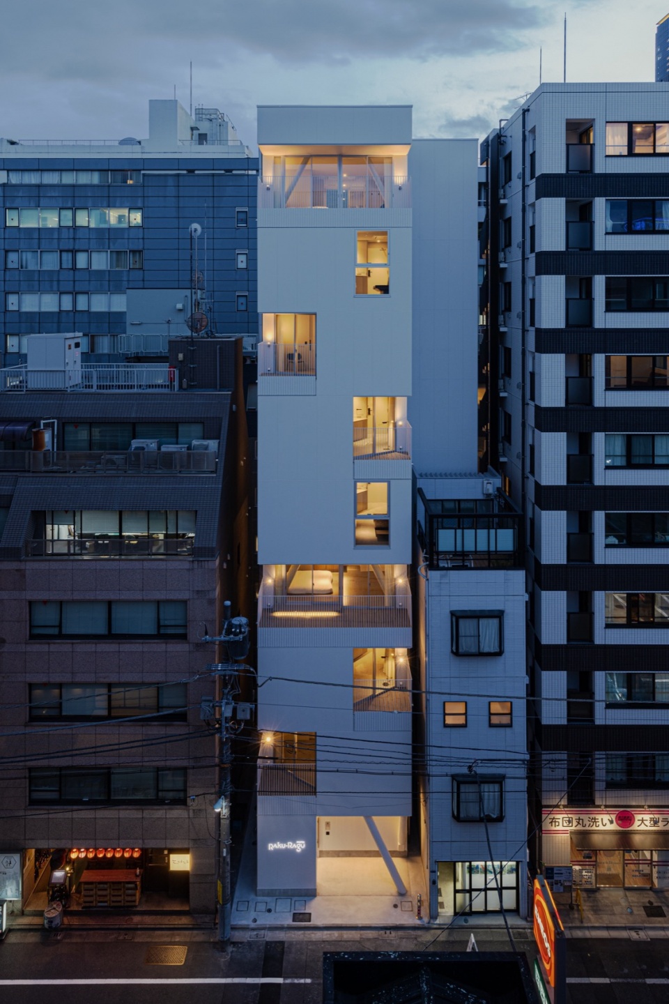 Hotel Rakuragu by kooo architects