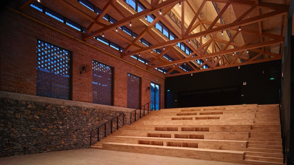 Taoli Zhaoshan Village Center by SUP Atelier of THAD