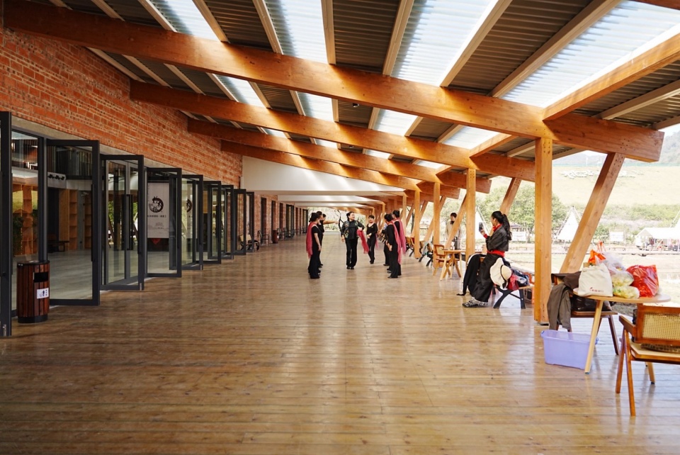 Taoli Zhaoshan Village Center by SUP Atelier of THAD