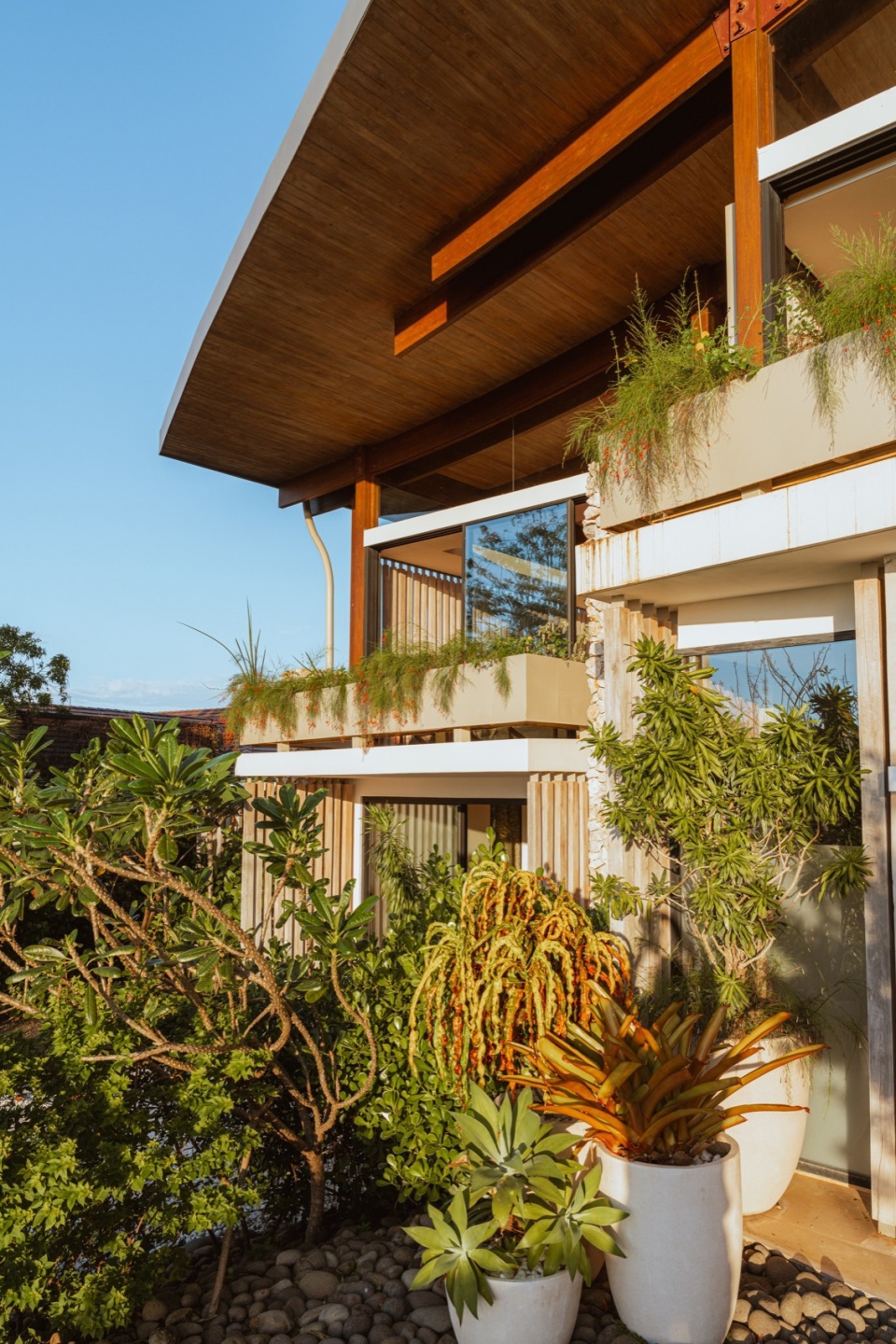 Villa aurea by Studio Saxe