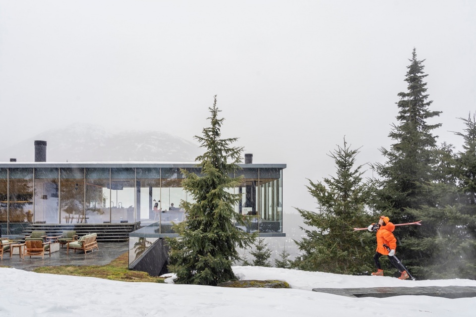 Flag House by Studio Mk27