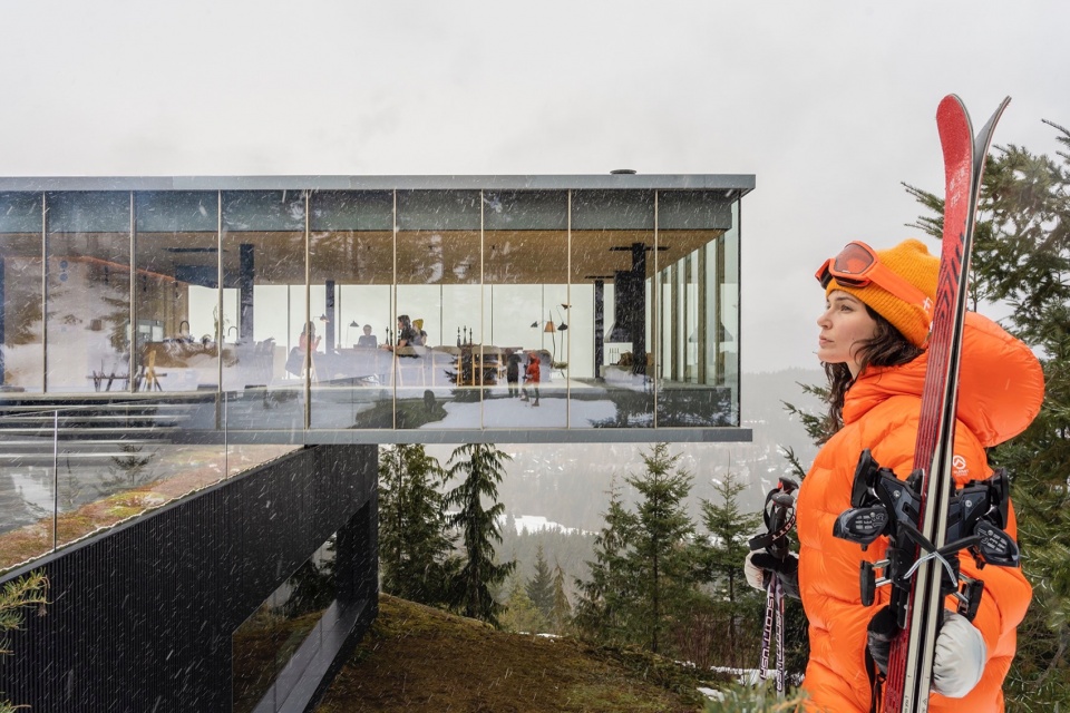 Flag House by Studio Mk27