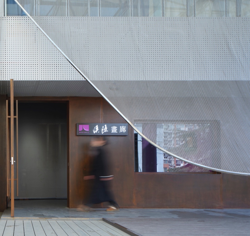 入口像书卷一样打开the entrance opens like a scroll©吕博