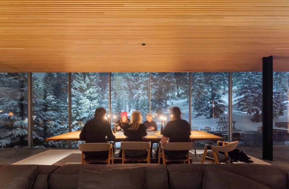 Flag House by Studio Mk27