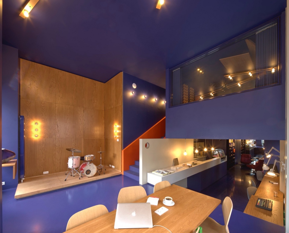Ring Music Studio Living Room by Uygur Architects