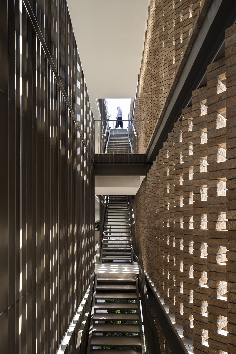 yal living by agi architects