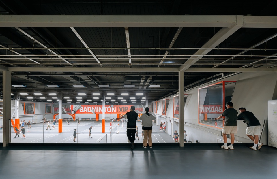 Sports socialization center on Furniture City HYPER OXGEN by officePROJECT