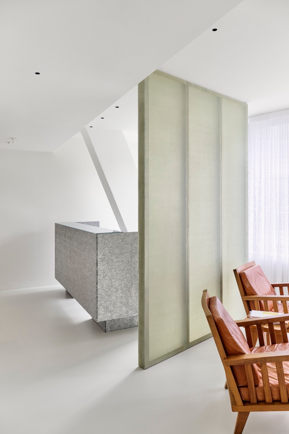 T7 dental practice by BATEK ARCHITEKTEN