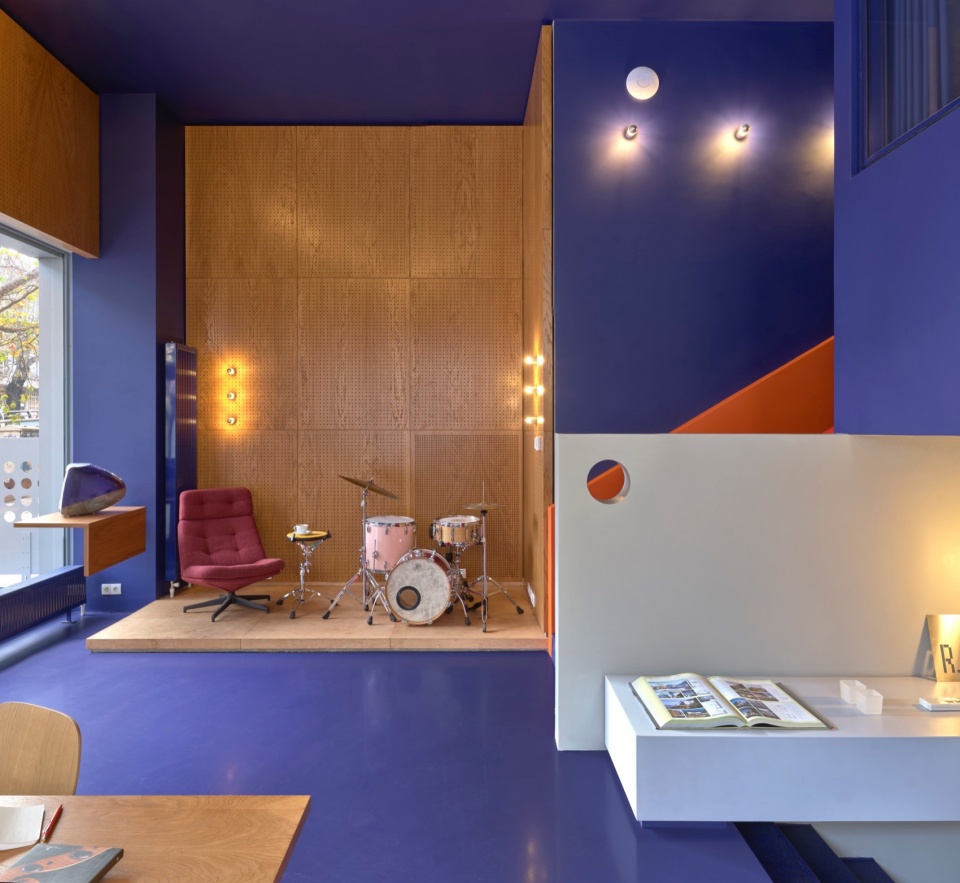 Ring Music Studio Living Room by Uygur Architects