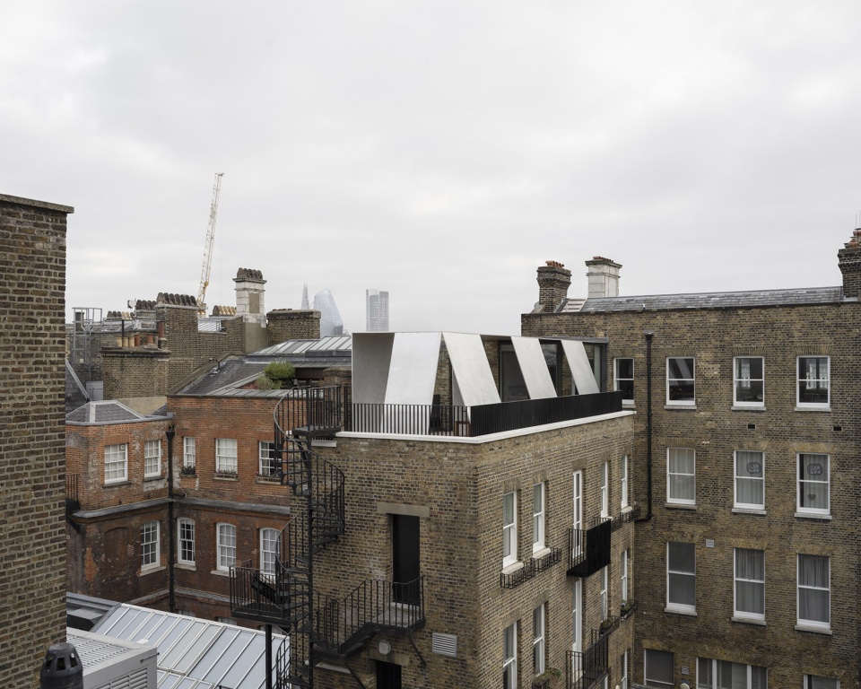 covent garden apartment by carmody groarke