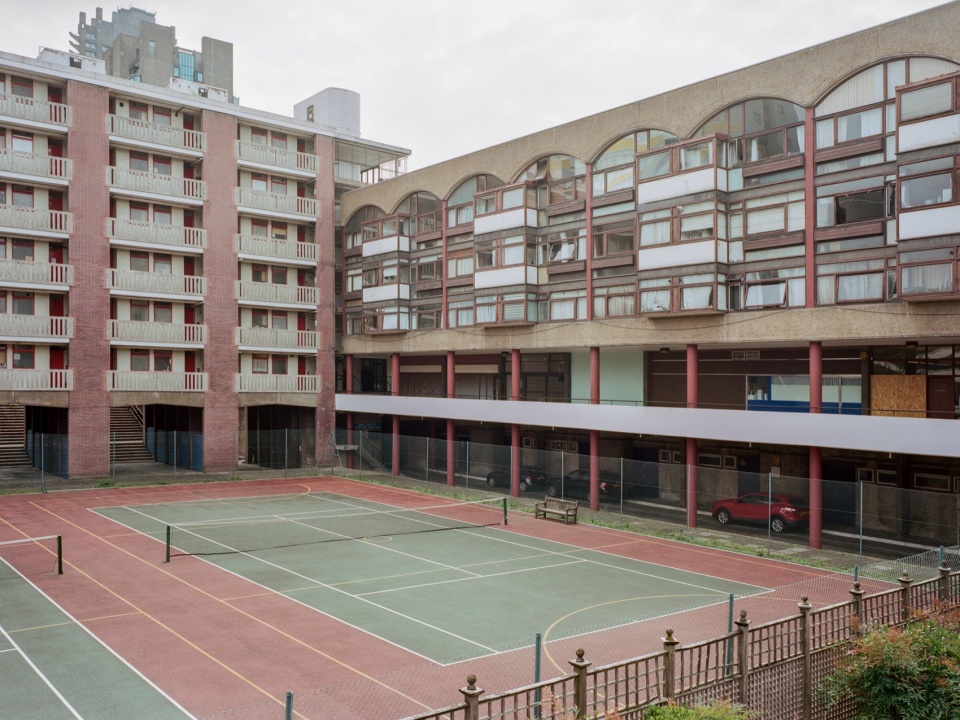 crescent house by type