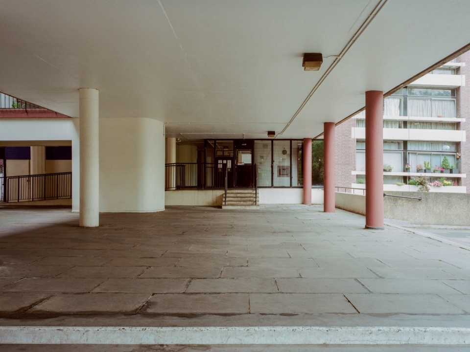 crescent house by type