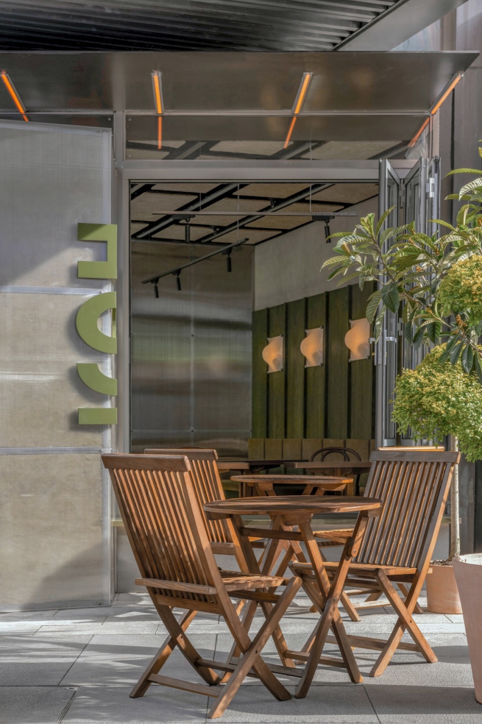 HOJI Bistro by XL design atelier
