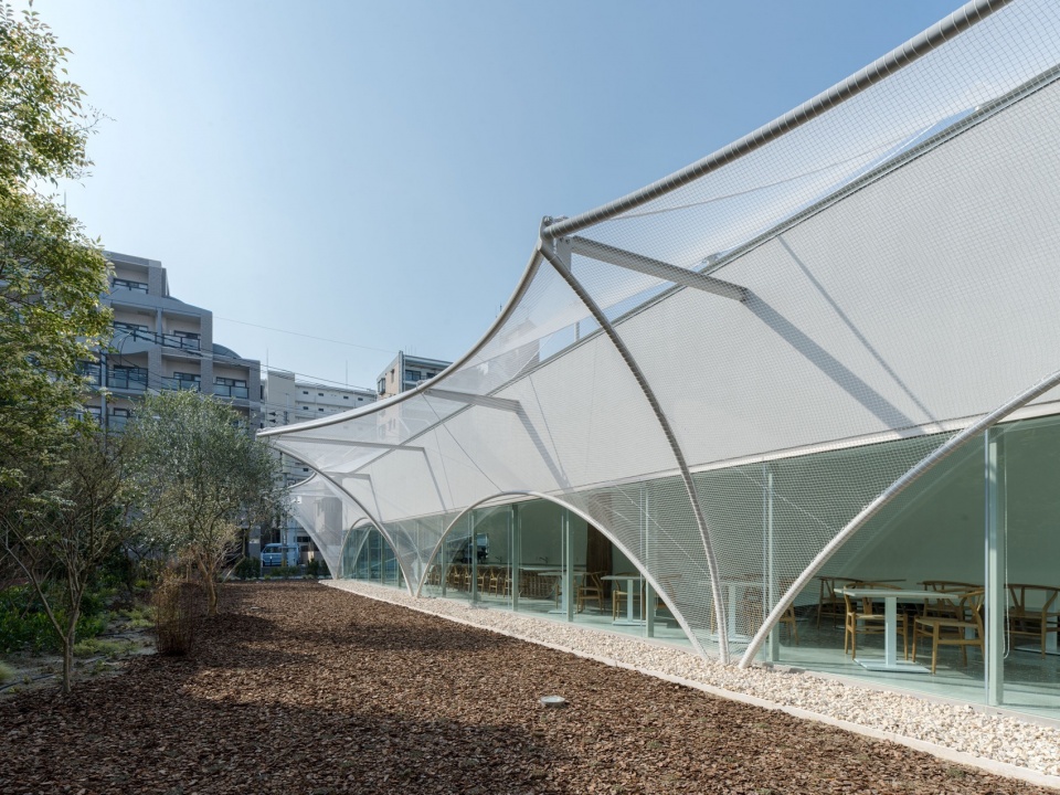 Cs Somme Cafe by Kengo Kuma and Associates