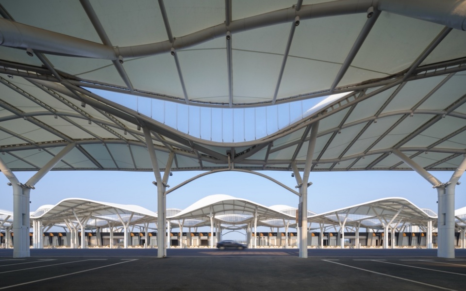 Haikou New Port Area Second Tier Customs Cargo Inspection Facility by CAPOL Design Group