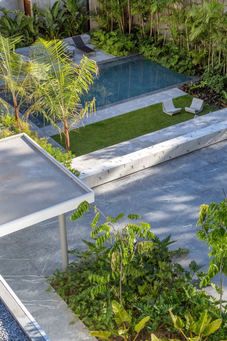 Itauna House by Siqueira Azul Architecture