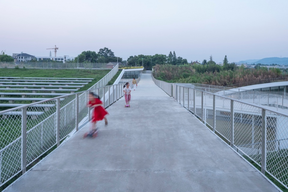 Anji Creative Design Center by Atelier Deshaus