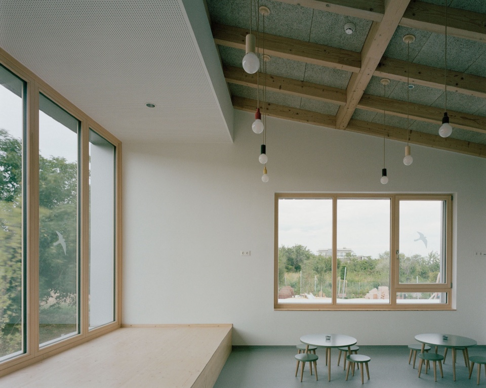 Children s Grove on the hill by Archikon Architects