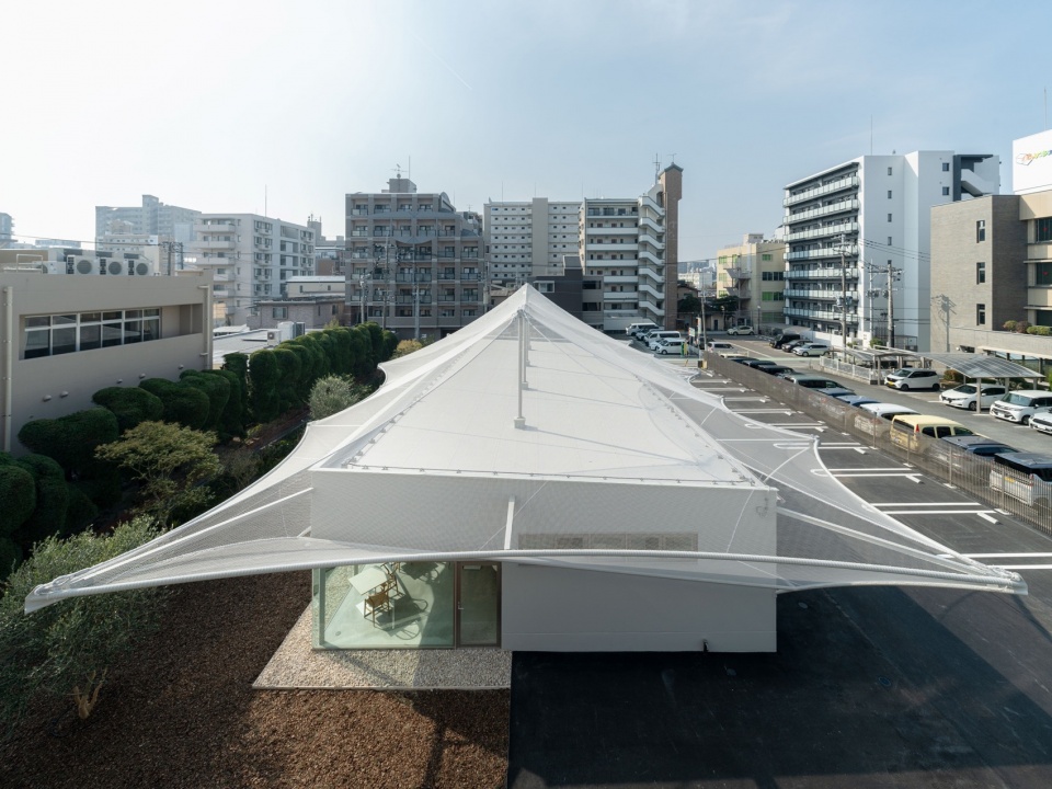 Cs Somme Cafe by Kengo Kuma and Associates
