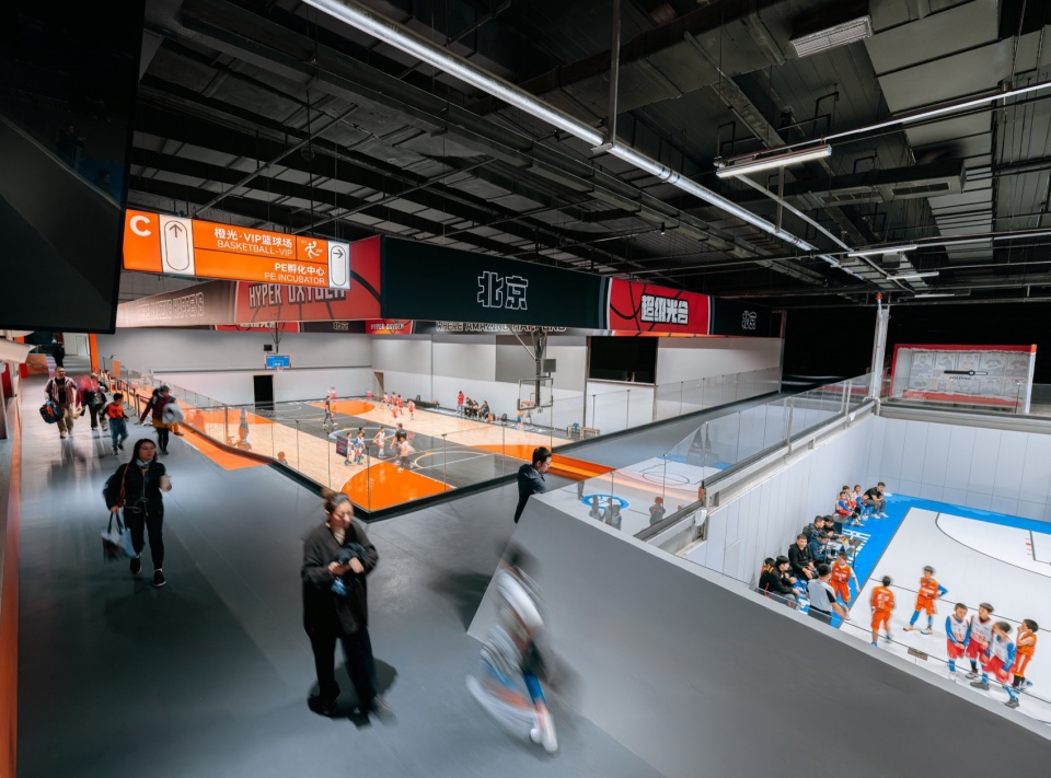 Sports socialization center on Furniture City HYPER OXGEN by officePROJECT
