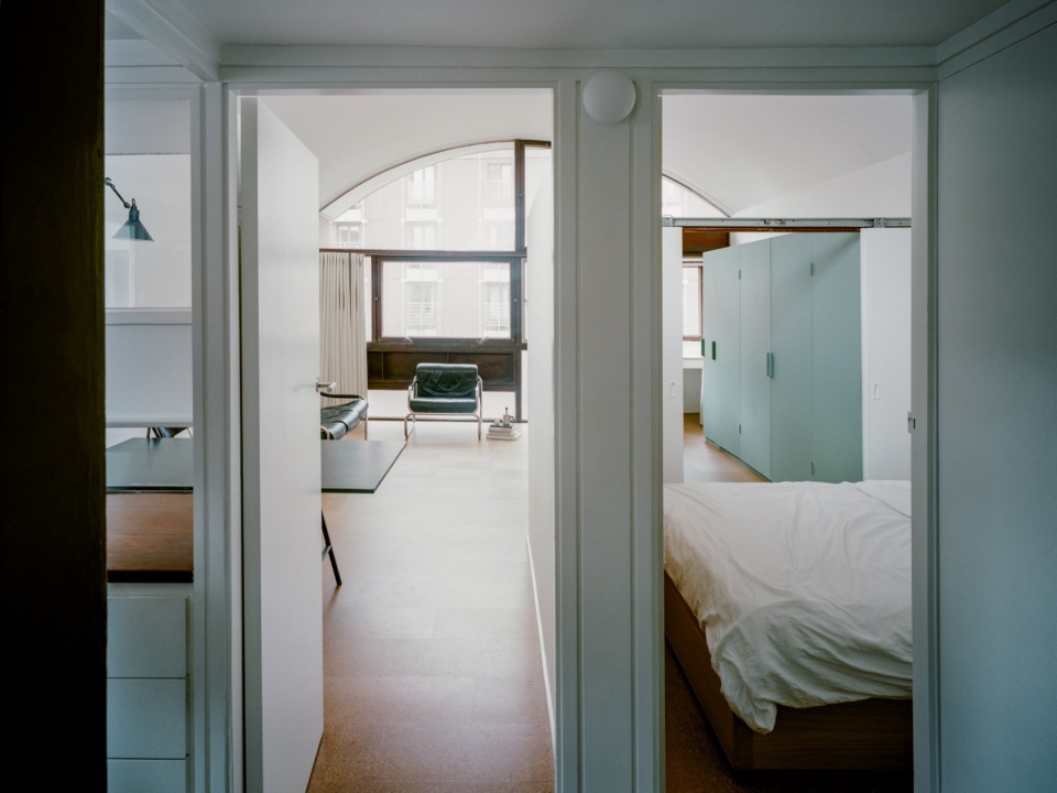 crescent house by type
