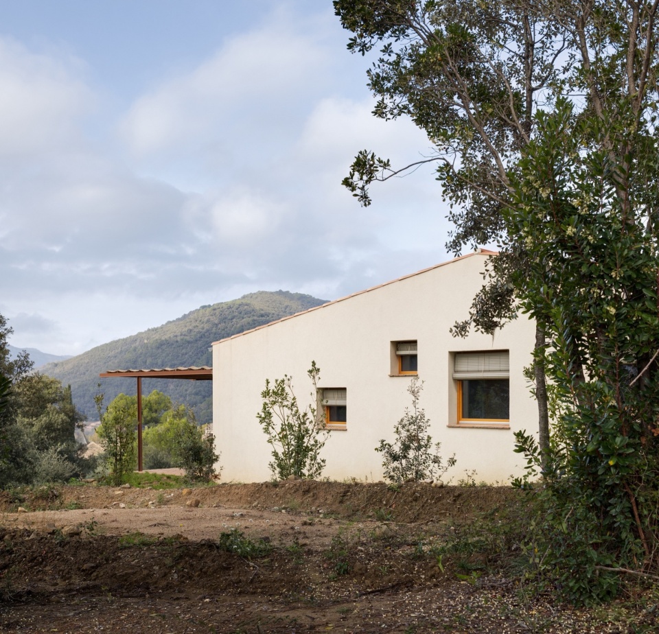 Boratuna House by Bouman Arquitectura