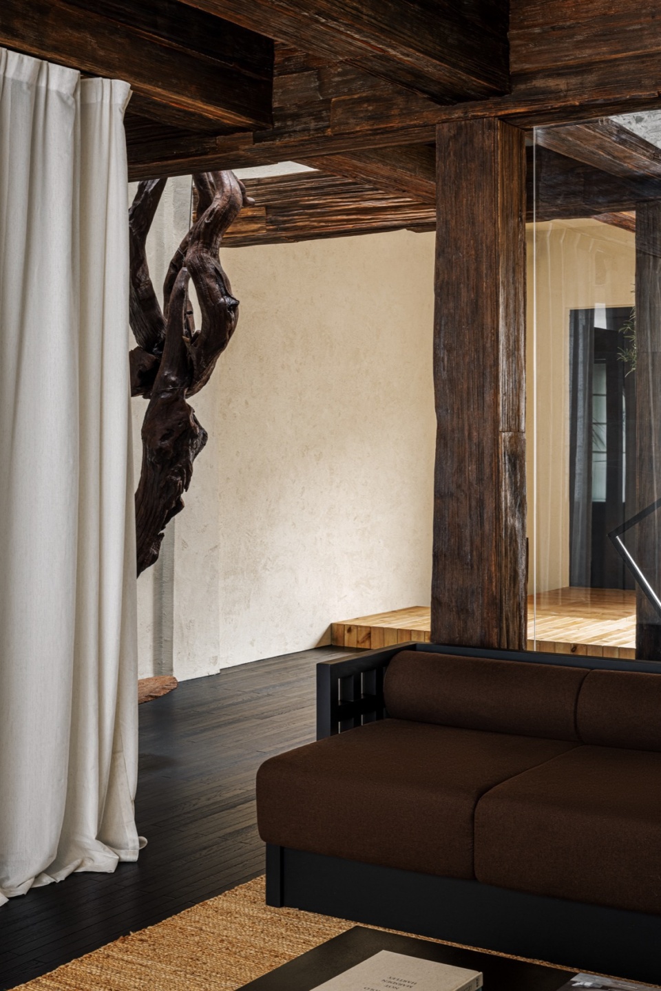 Arigatou Art Space by NOTHING DESIGN