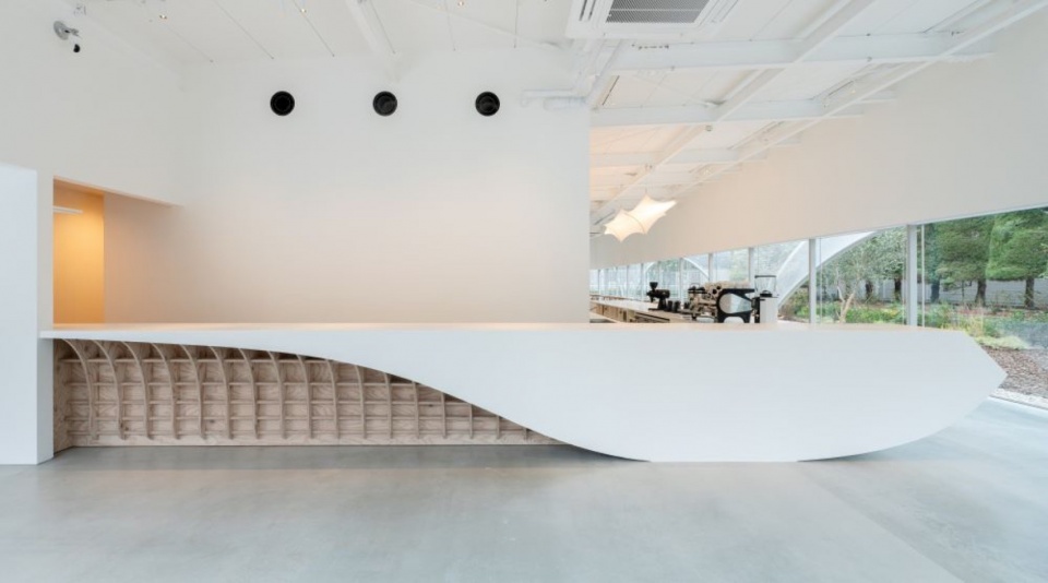 Cs Somme Cafe by Kengo Kuma and Associates