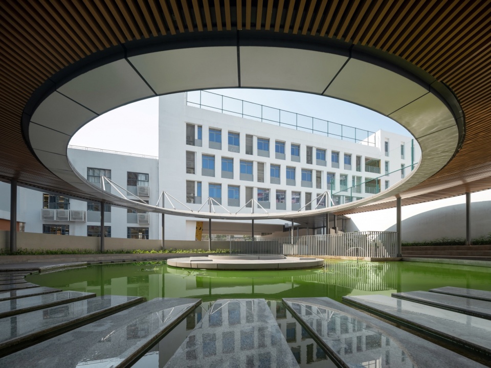 Shenzhen Longgang District Longling School by Shenzhen Yijing Architectural Design Co Ltd