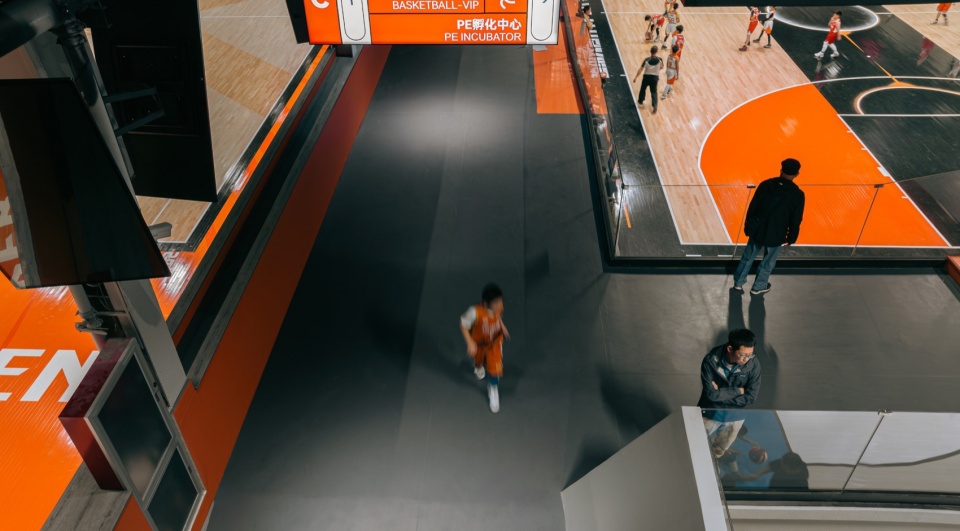 Sports socialization center on Furniture City HYPER OXGEN by officePROJECT