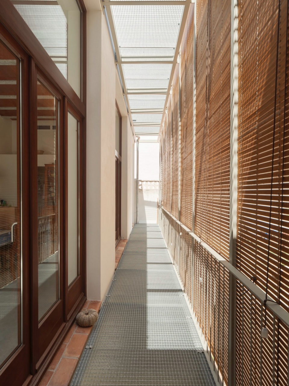 casa xalo by langarita navarro arquitectos