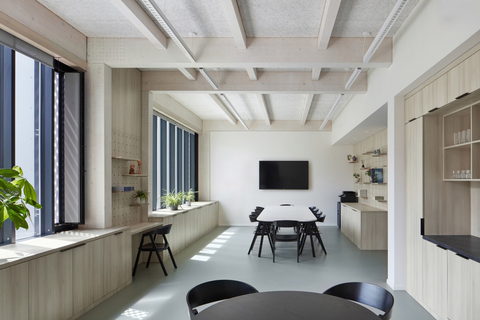 duhovka elementary school by ra15