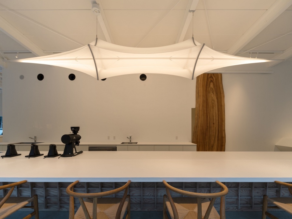 Cs Somme Cafe by Kengo Kuma and Associates