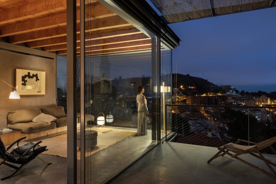 MORATO vivienda en el Turo del Coll en Barcelona by Arquitectura Anna Noguera