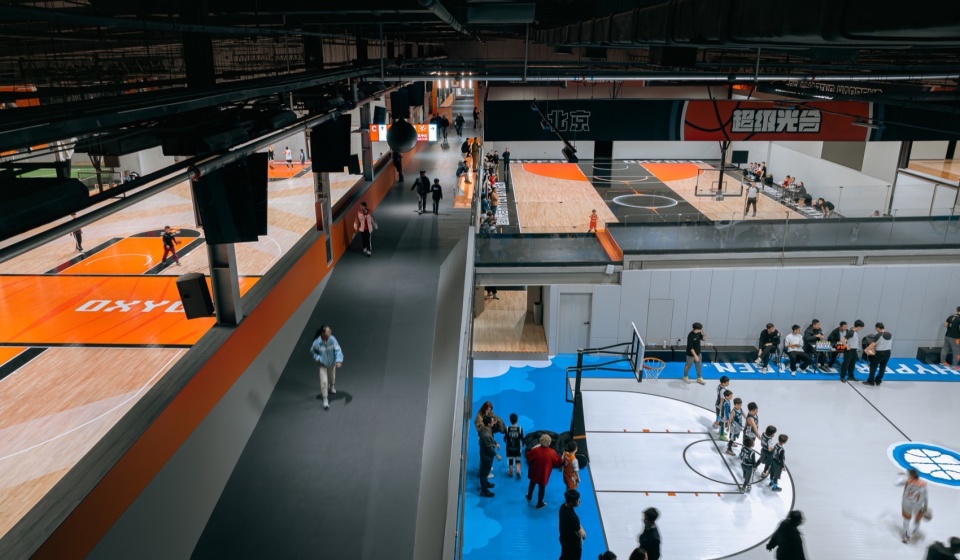 Sports socialization center on Furniture City HYPER OXGEN by officePROJECT