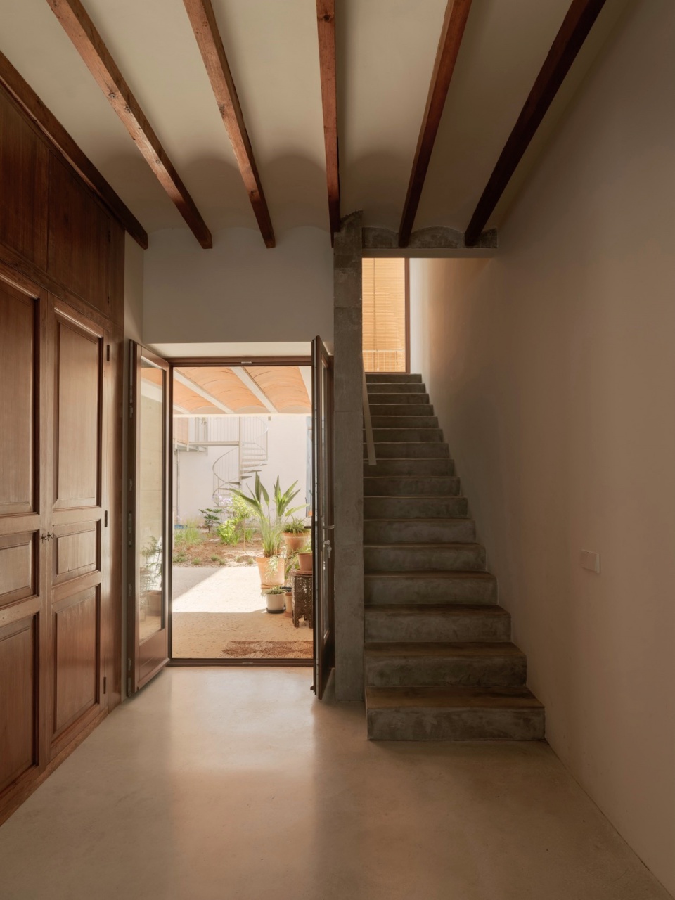casa xalo by langarita navarro arquitectos