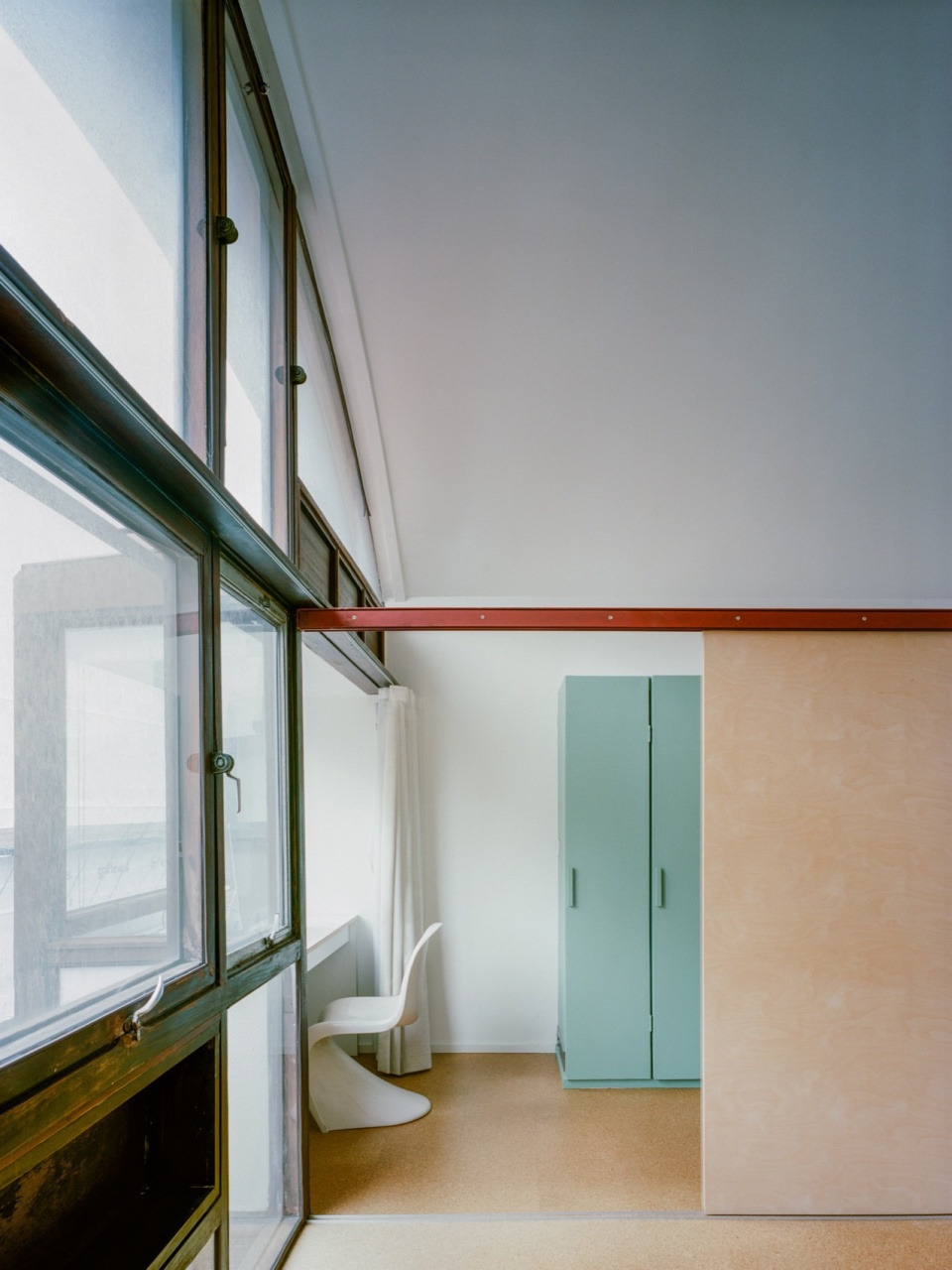 crescent house by type