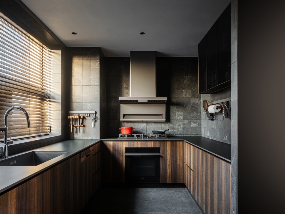 ebony house deep lock spring and autumn by wwud