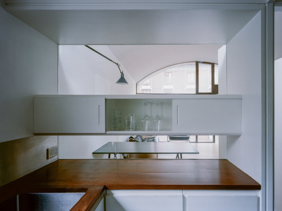 crescent house by type