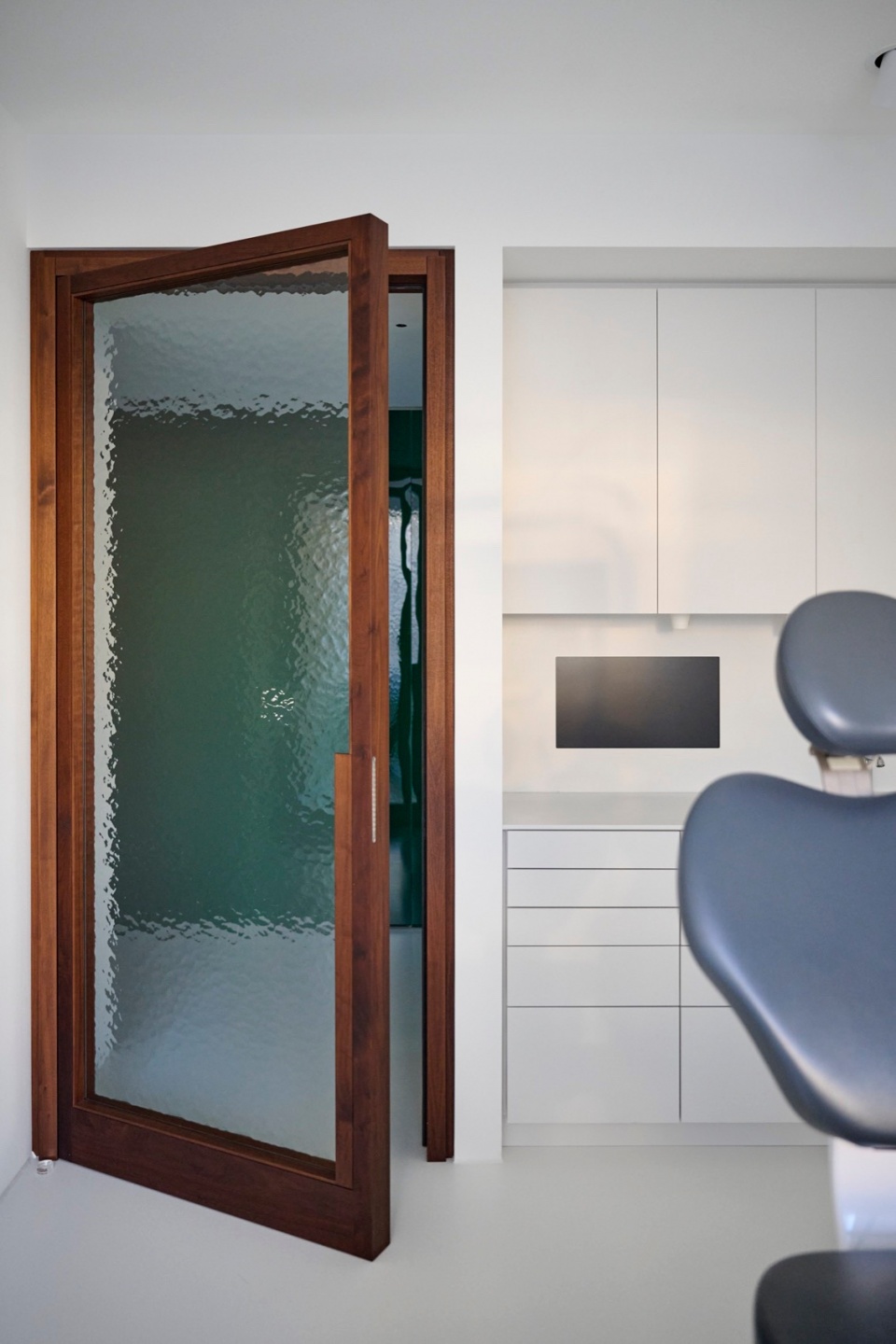 T7 dental practice by BATEK ARCHITEKTEN