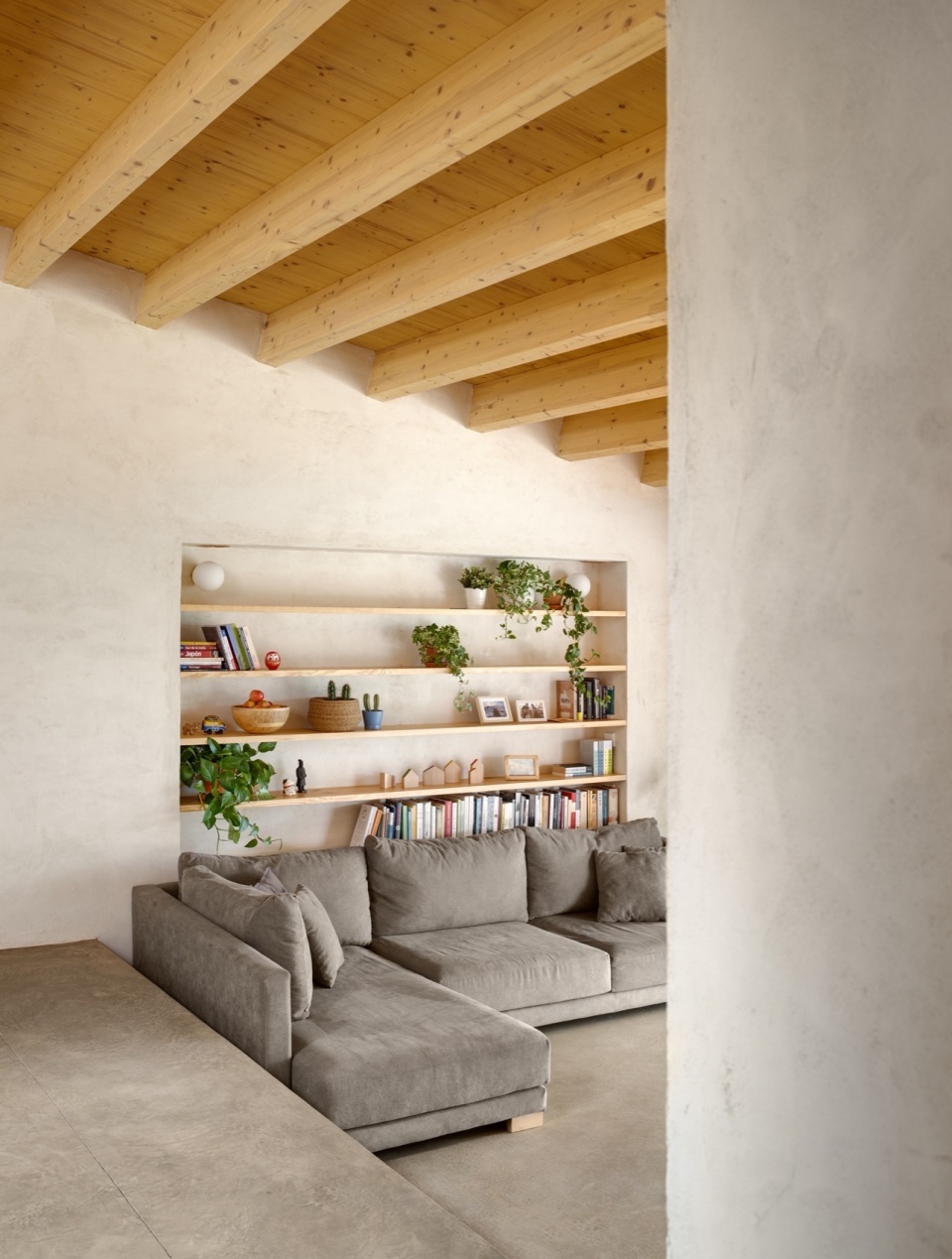 Boratuna House by Bouman Arquitectura