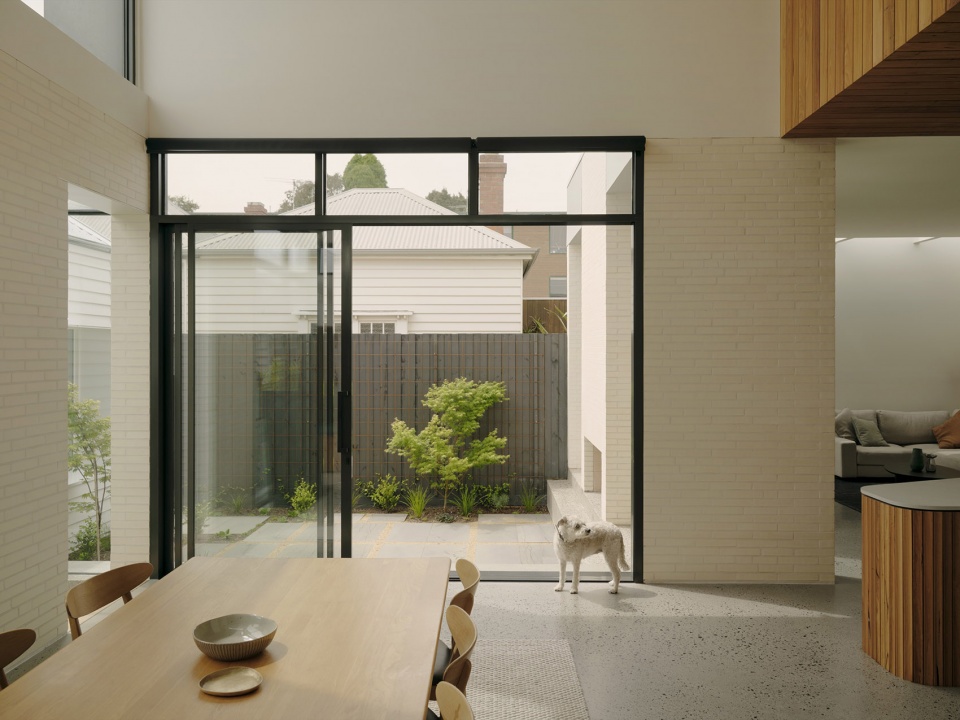 merri creek by alexandra buchanan architecture