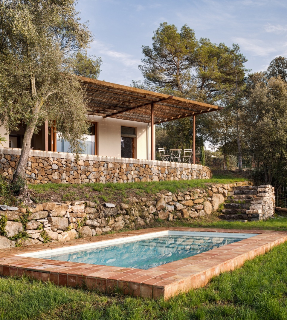 Boratuna House by Bouman Arquitectura