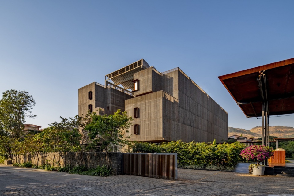 Radisson Resort Spa by Malik Architecture