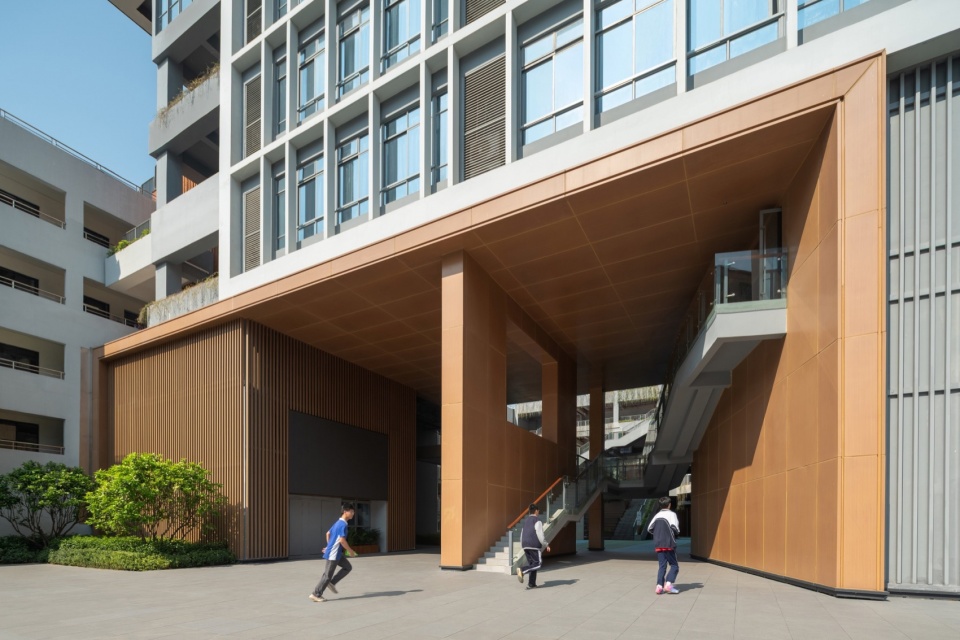 Shenzhen Longgang District Longling School by Shenzhen Yijing Architectural Design Co Ltd